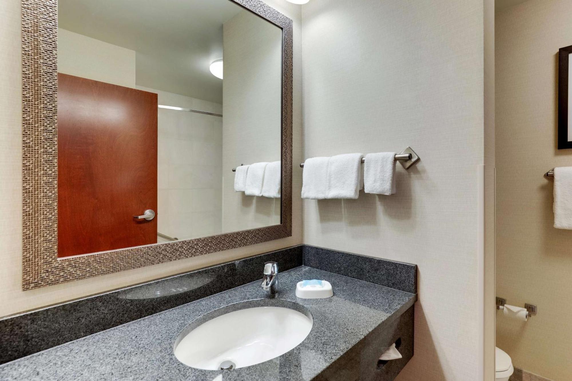 Drury Inn & Suites Independence Kansas City Blue Springs Esterno foto