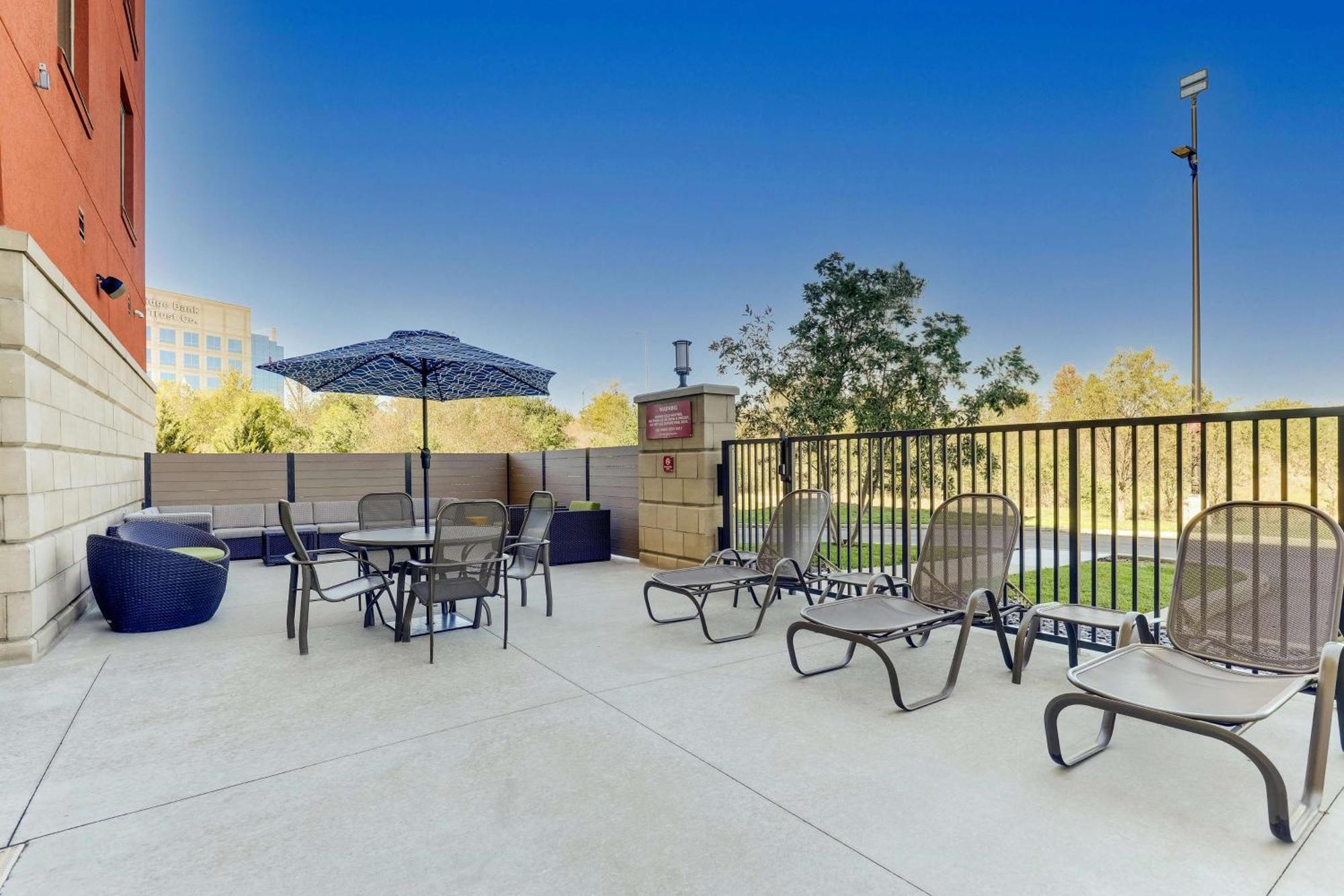 Drury Inn & Suites Independence Kansas City Blue Springs Esterno foto